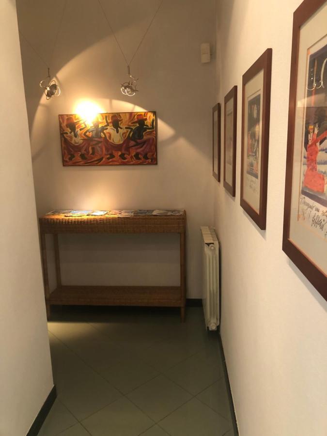 Relax In Darsena - Savona Apartment Luaran gambar